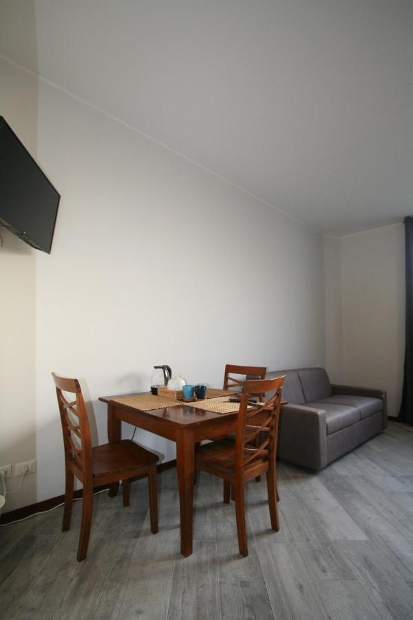 Sansirofiera Rooms มิลาน ภายนอก รูปภาพ