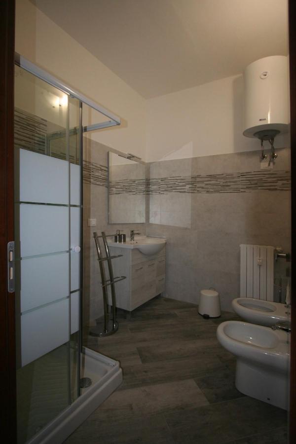 Sansirofiera Rooms มิลาน ภายนอก รูปภาพ