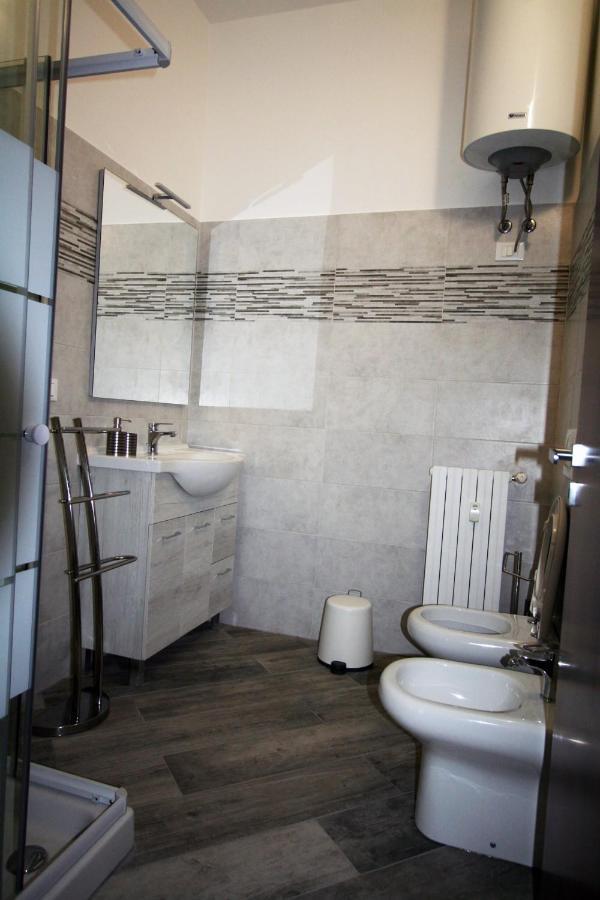 Sansirofiera Rooms มิลาน ภายนอก รูปภาพ