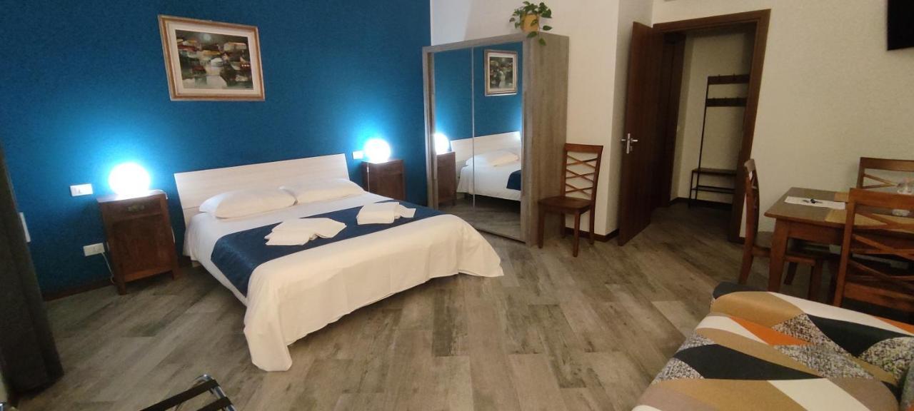 Sansirofiera Rooms มิลาน ภายนอก รูปภาพ